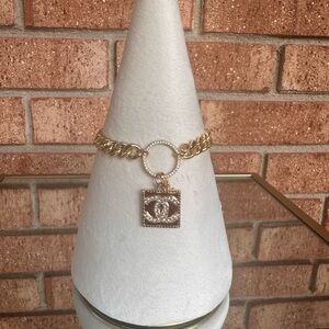 ✨ Elegant Gold Chunky Chain Bracelet with Sparkling Square Pendant ✨